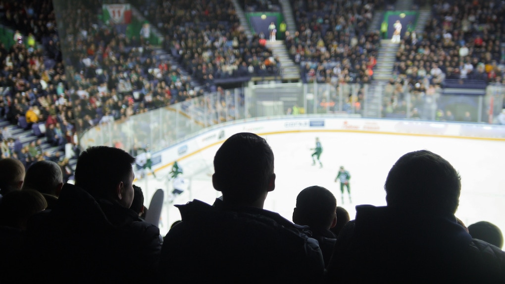 attend a hockey game in sudbury ma