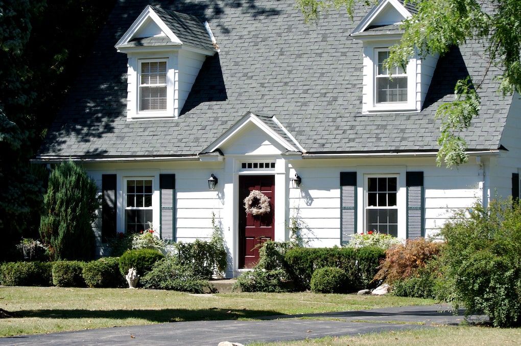 Cape Cod style antique home